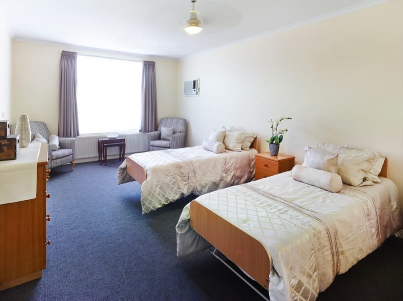 How to Ensure Your Loved Ones Receive the Best Care at Glenroy Aged Care Facility